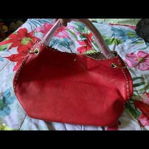 Chasse Wells Handbag